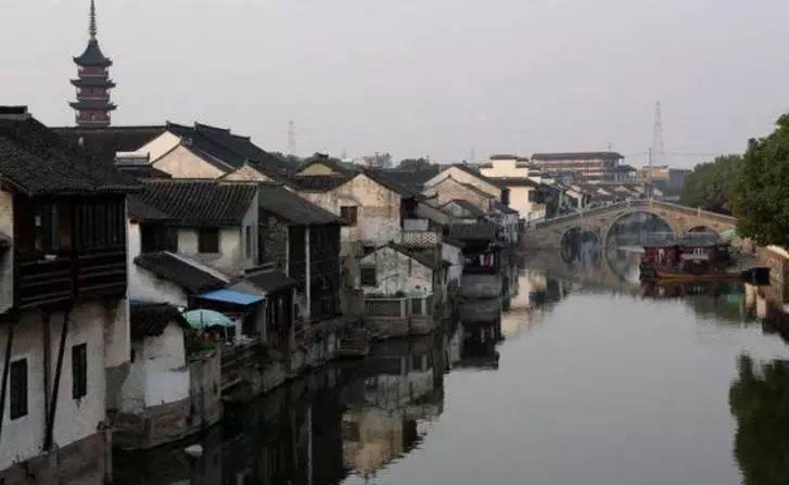 泡泡袖夏装